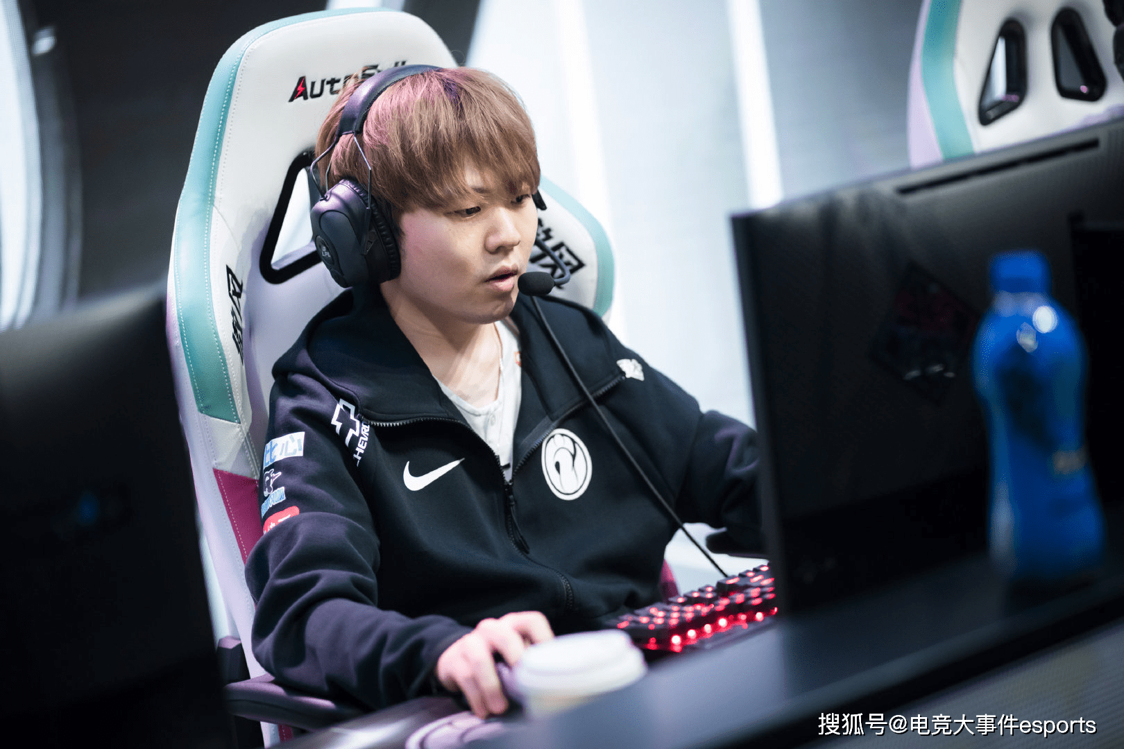 IG险胜LGD，Peanut拿下关键大龙宿命之战半决赛，强势挺进下一轮